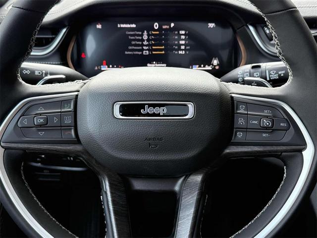 Photo of 2025 Metallic Jeep Grand Cherokee L