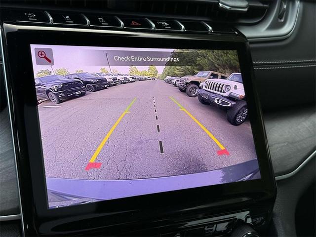 Photo of 2025 Metallic Jeep Grand Cherokee L