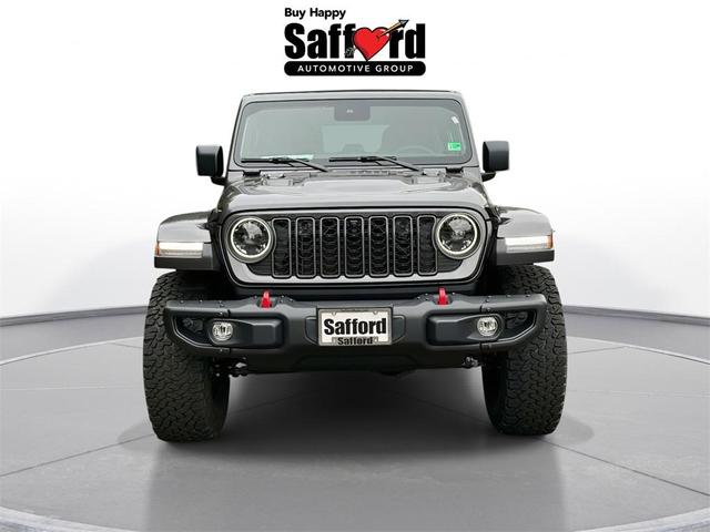 Photo of 2025 Granite Crystal Clearcoat Metallic Jeep Wrangler