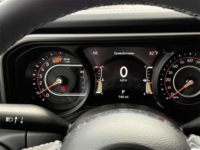Photo of 2025 Bright White Clearcoat Jeep Wrangler