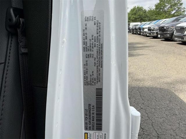 Photo of 2025 Bright White Clearcoat Jeep Wrangler