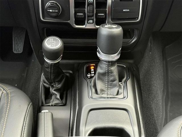Photo of 2025 Bright White Clearcoat Jeep Wrangler