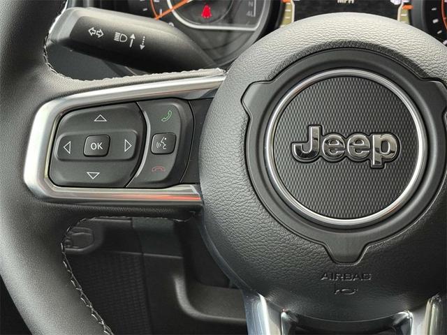 Photo of 2025 Bright White Clearcoat Jeep Wrangler