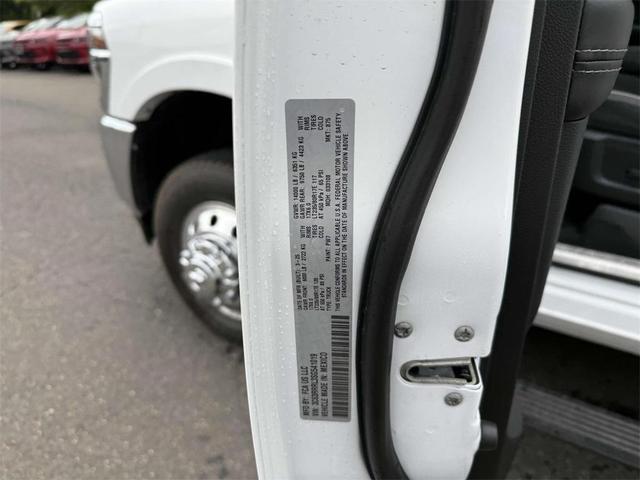 Photo of 2025 Bright White Clearcoat RAM 3500