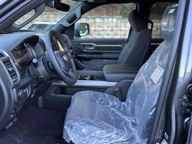 Photo of 2025 Granite Crystal Clearcoat Metallic RAM 1500