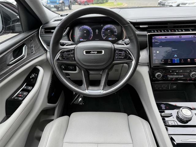 Photo of 2022 Velvet Red Pearlcoat Jeep Grand Cherokee L