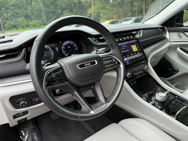 Photo of 2022 Velvet Red Pearlcoat Jeep Grand Cherokee L