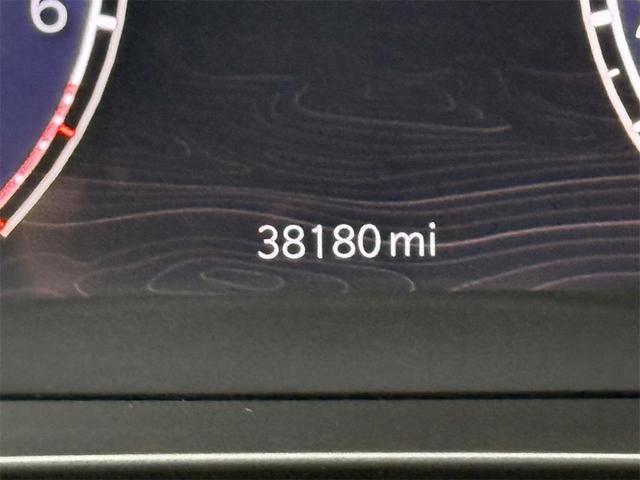 Photo of 2022 Velvet Red Pearlcoat Jeep Grand Cherokee L