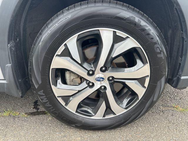 Photo of 2022 Ice Silver Metallic Subaru Outback