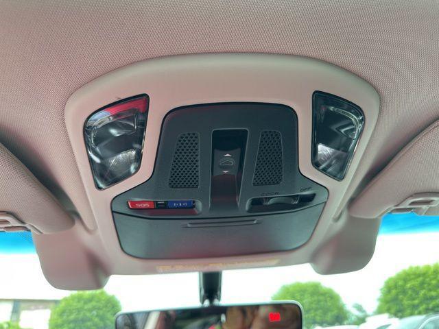 Photo of 2022 Ice Silver Metallic Subaru Outback
