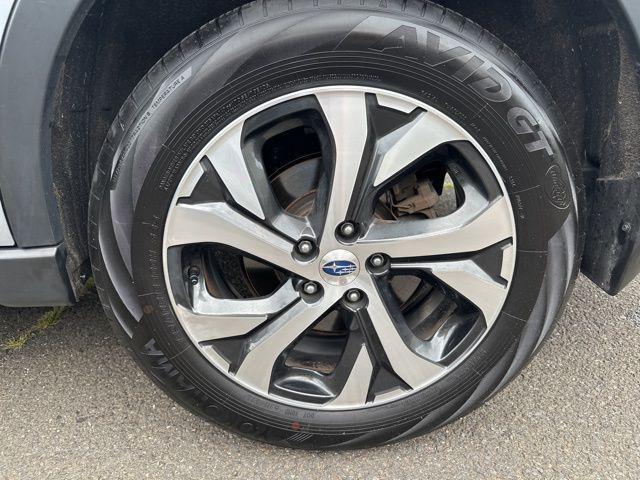 Photo of 2022 Ice Silver Metallic Subaru Outback