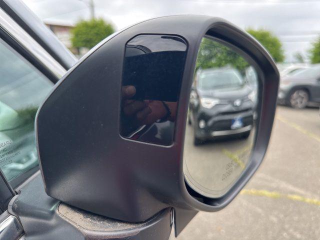 Photo of 2022 Ice Silver Metallic Subaru Outback