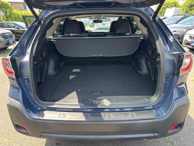 Photo of 2023 Cosmic Blue Pearl Subaru Outback
