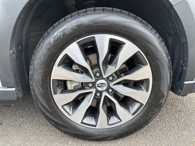 Photo of 2023 Crystal White Pearl Subaru Outback