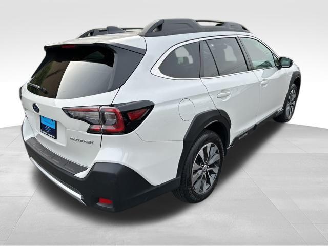 Photo of 2023 Crystal White Pearl Subaru Outback
