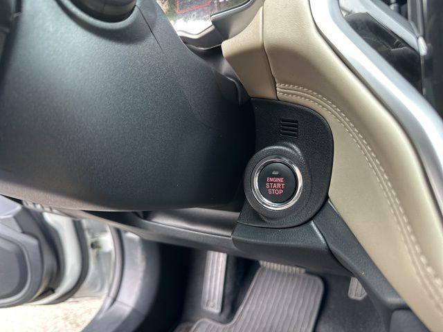 Photo of 2023 Crystal White Pearl Subaru Outback