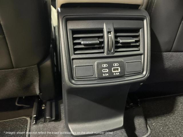 Photo of 2025 Crystal White Pearl Subaru Forester