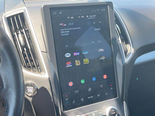 Photo of 2024 Oxford White Ford Edge