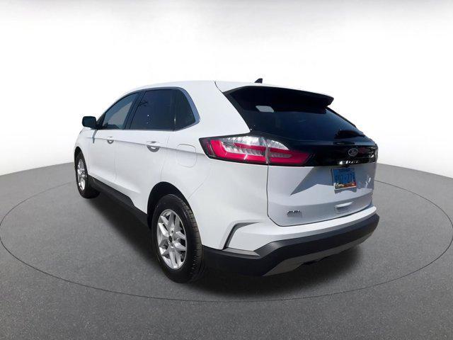 Photo of 2024 Oxford White Ford Edge