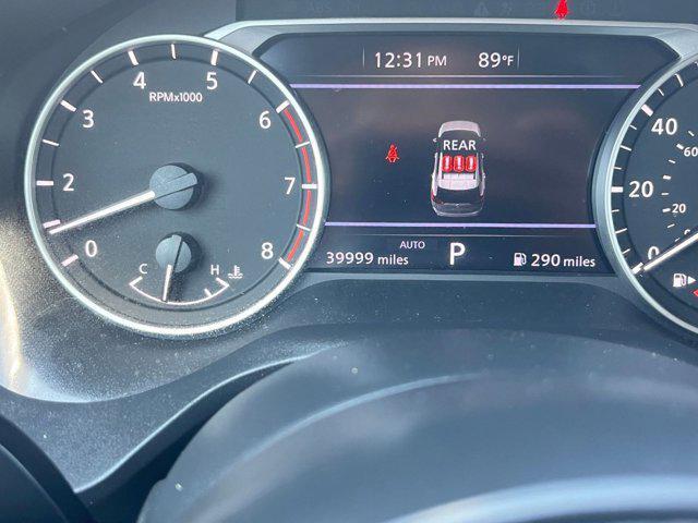 Photo of 2024 Super Black Nissan Rogue