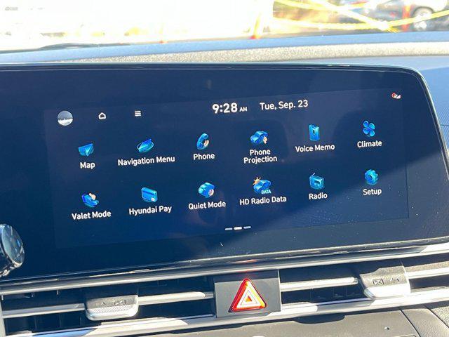 Photo of 2025 Amazon Gray Hyundai ELANTRA
