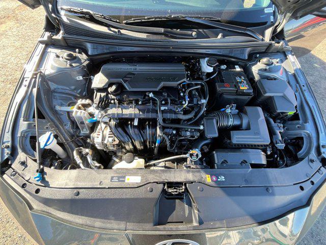 Photo of 2025 Amazon Gray Hyundai ELANTRA