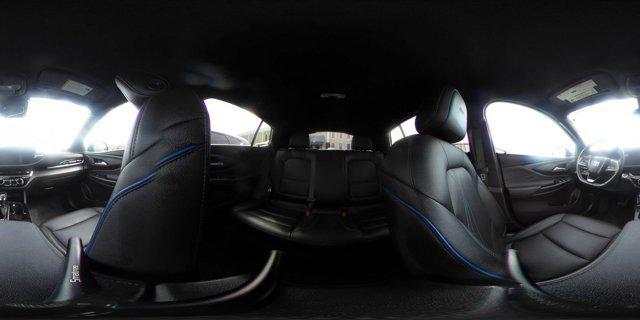 Photo of 2025 Summit White Buick Envista
