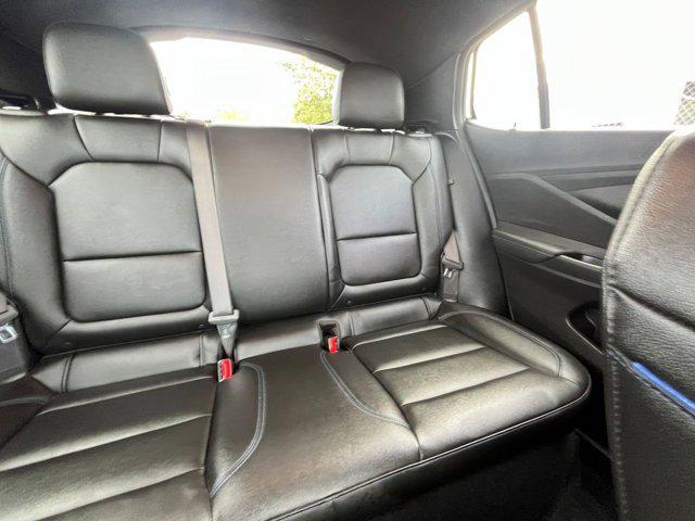 Photo of 2025 Summit White Buick Envista