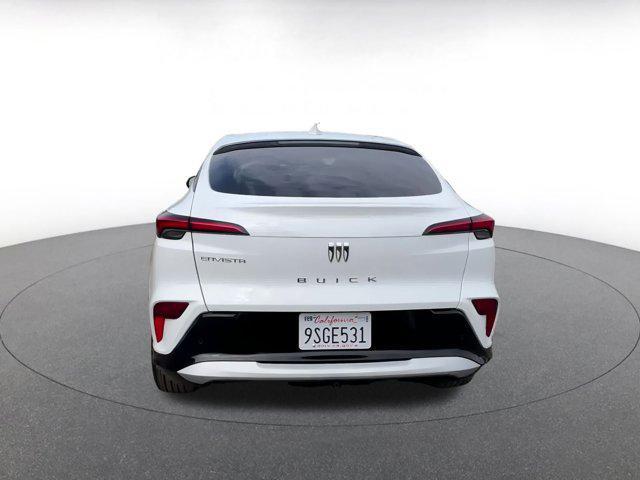Photo of 2025 Summit White Buick Envista