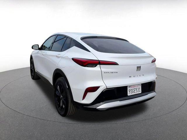 Photo of 2025 Summit White Buick Envista