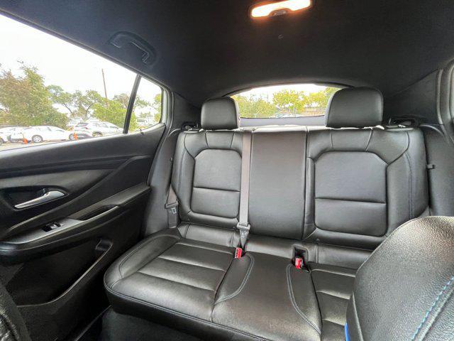 Photo of 2025 Summit White Buick Envista