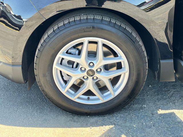 Photo of 2024 Agate Black Metallic Ford Edge