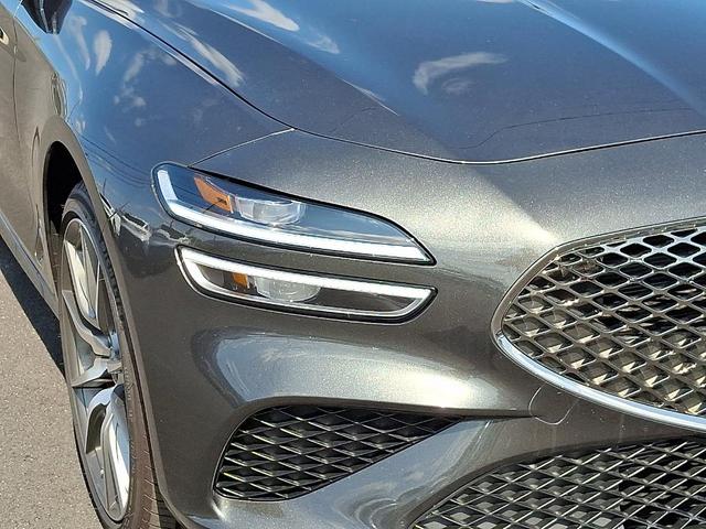 Photo of 2025 Makalu Gray Genesis G70