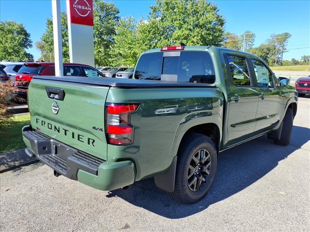 Photo of 2026 Green Nissan Frontier