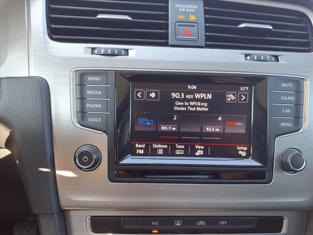 Photo of 2015 Platinum Gray Metallic Volkswagen Golf
