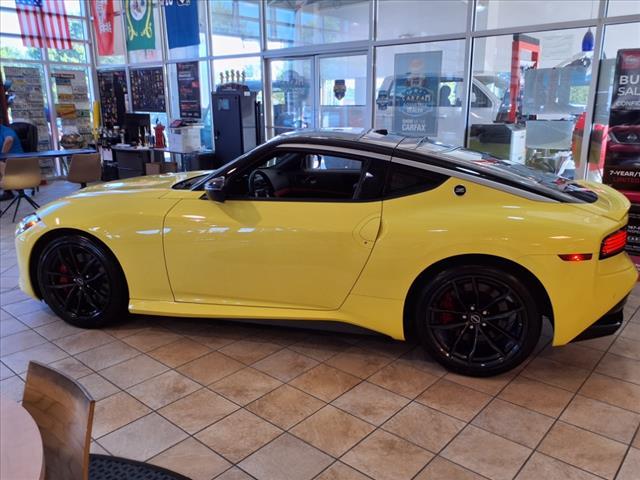 Photo of 2024 Yellow Pearl Nissan Z