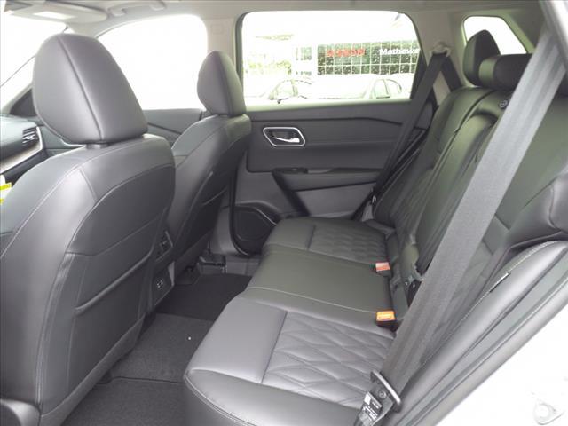 Photo of 2025 Boulder Gray Metallic Nissan Rogue