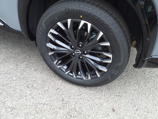 Photo of 2025 Boulder Gray Metallic Nissan Rogue