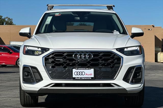 Photo of 2023 White Audi Q5