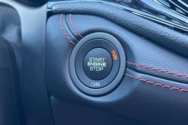 Photo of 2023 Octane Red Pearlcoat Dodge Durango