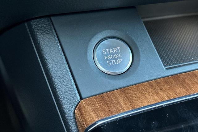 Photo of 2024 Silver Audi Q5