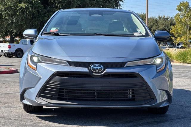 Photo of 2023 Celestite Toyota Corolla