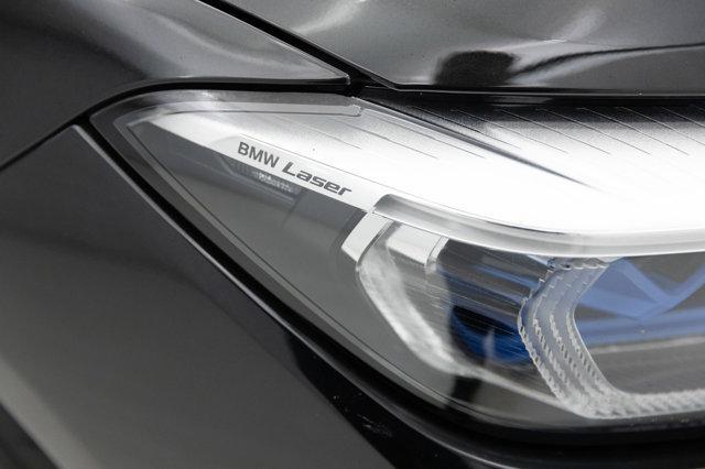 Photo of 2020 Black Sapphire Metallic BMW 750