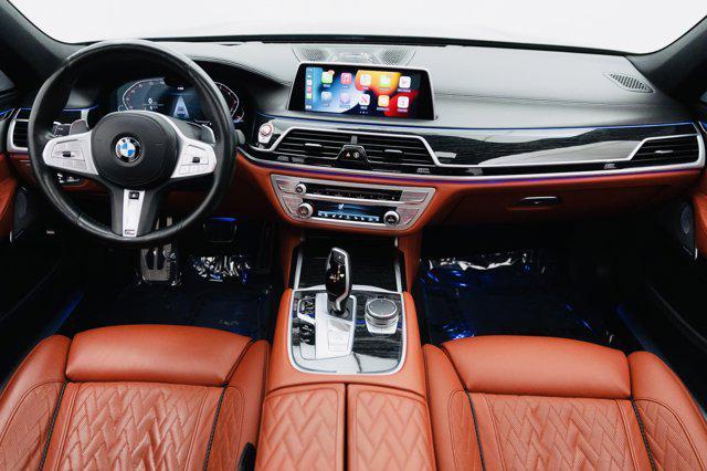 Photo of 2020 Black Sapphire Metallic BMW 750