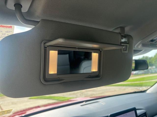 Photo of 2022 Rapid Red Metallic Tinted Clearcoat Ford Explorer