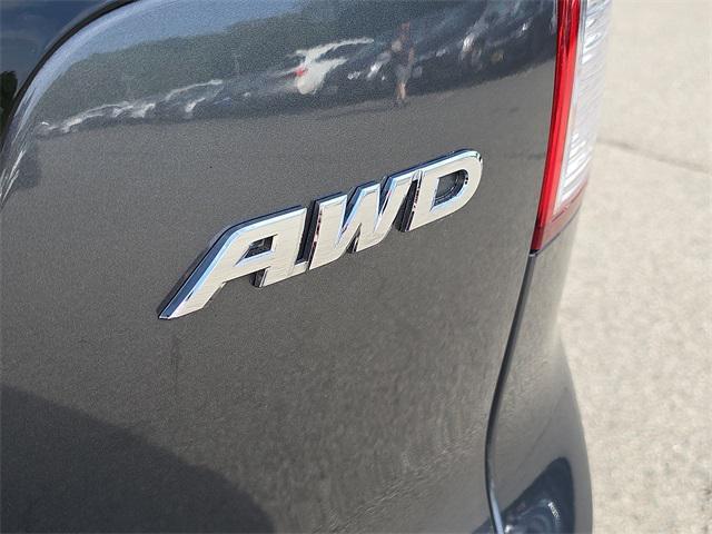 Photo of 2014 Polished Metal Metallic Honda CR-V
