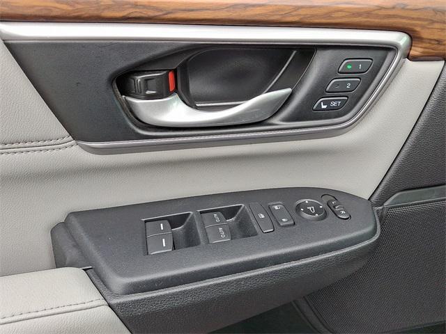Photo of 2020 Lunar Silver Metallic Honda CR-V