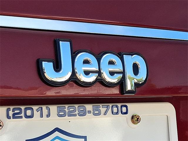 Photo of 2016 Deep Cherry Red Crystal Pearlcoat Jeep Compass