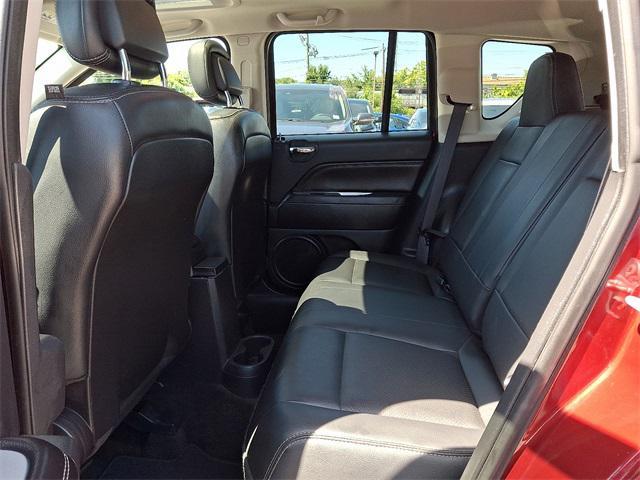 Photo of 2016 Deep Cherry Red Crystal Pearlcoat Jeep Compass