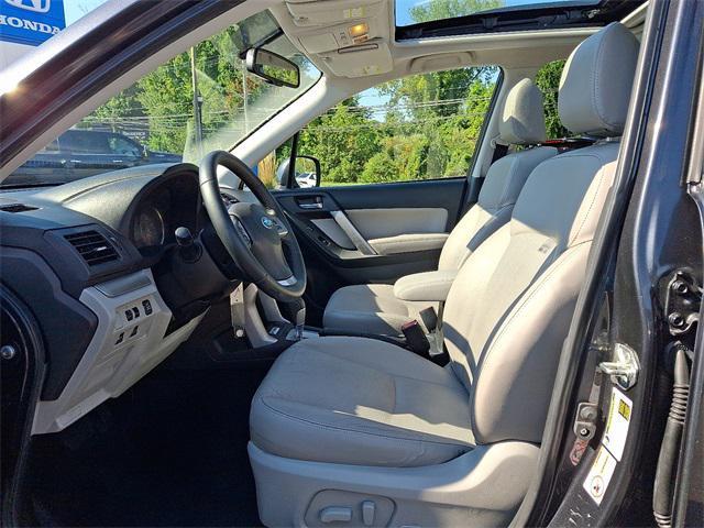 Photo of 2014 Dark Gray Metallic Subaru Forester